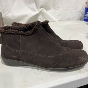 Women’s size 12 zip up bootie easy spirit